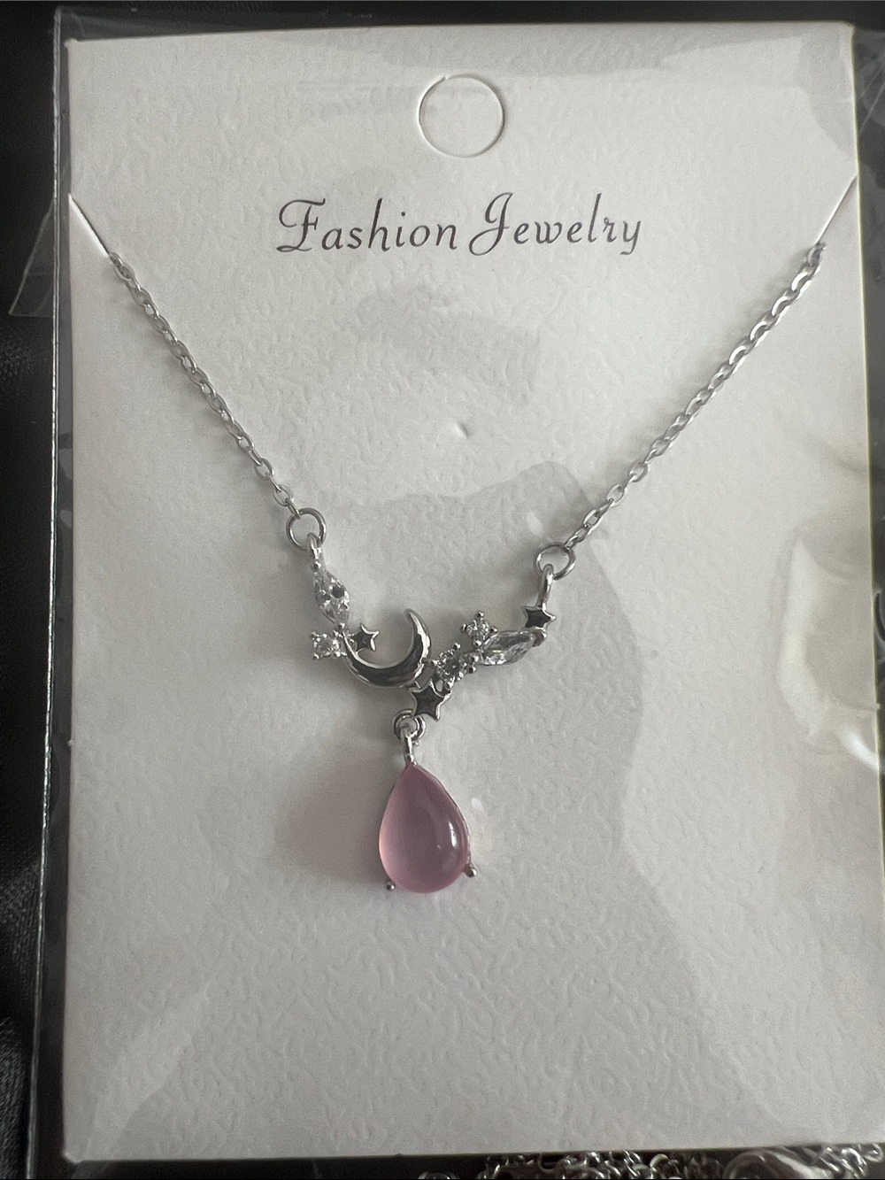 Fashion Jewelry Silver Crescent Moon Necklace with Pink Teardrop